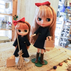 お人形のお洋服作り☆魔女っ子 お人形のお洋服作り☆魔女っ子 • <a style="font-size:0.8em;" href="http://www.flickr.com/photos/60410788@N05/48773354887/" target="_blank">View on Flickr</a>