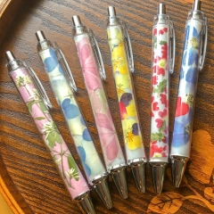 押し花でHappyLife 押し花でHappyLife • <a style="font-size:0.8em;" href="http://www.flickr.com/photos/60410788@N05/49190804626/" target="_blank">View on Flickr</a>